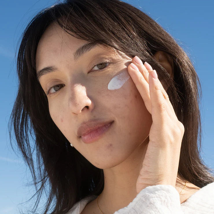 Clear Skin Oil-free Moisturizer BlueScreen SPF 30